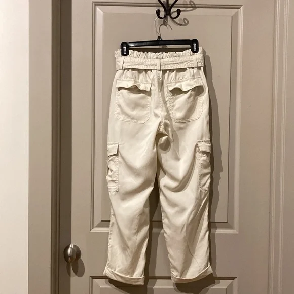 Banana republic cropped cargo pants, size 2 - Picture 5 of 7
